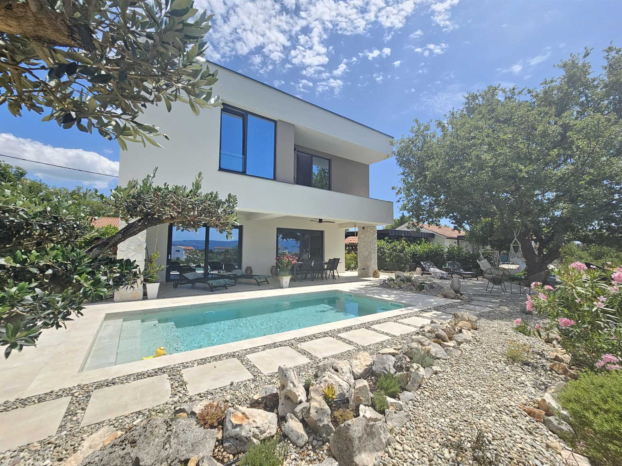 Moderne Villa Amora mit Pool und Garten in Linardići