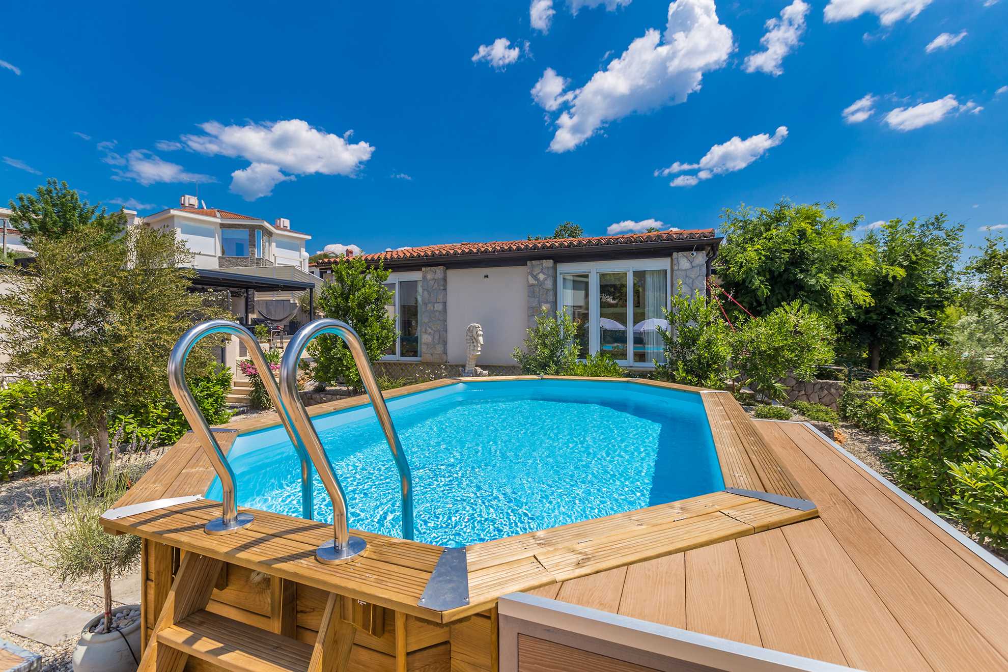 Villa Sunset with a swimming pool